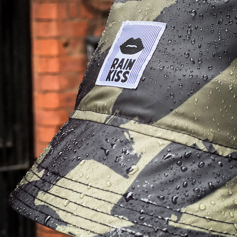 Planks on Rainkiss Bucket Hat