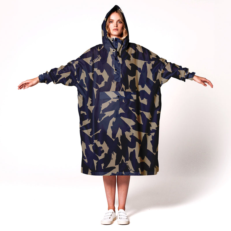 Planks on Rainkiss Poncho